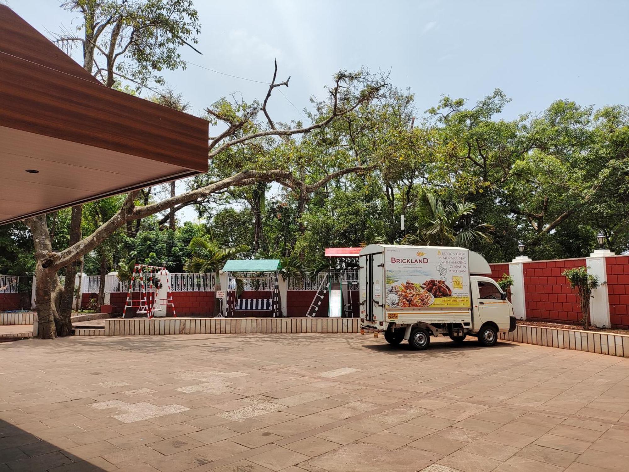 Jaffer Bhai'S Brickland Hotel Panchgani Esterno foto