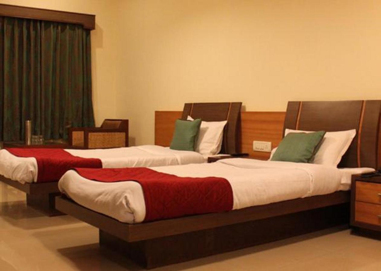 Jaffer Bhai'S Brickland Hotel Panchgani Esterno foto
