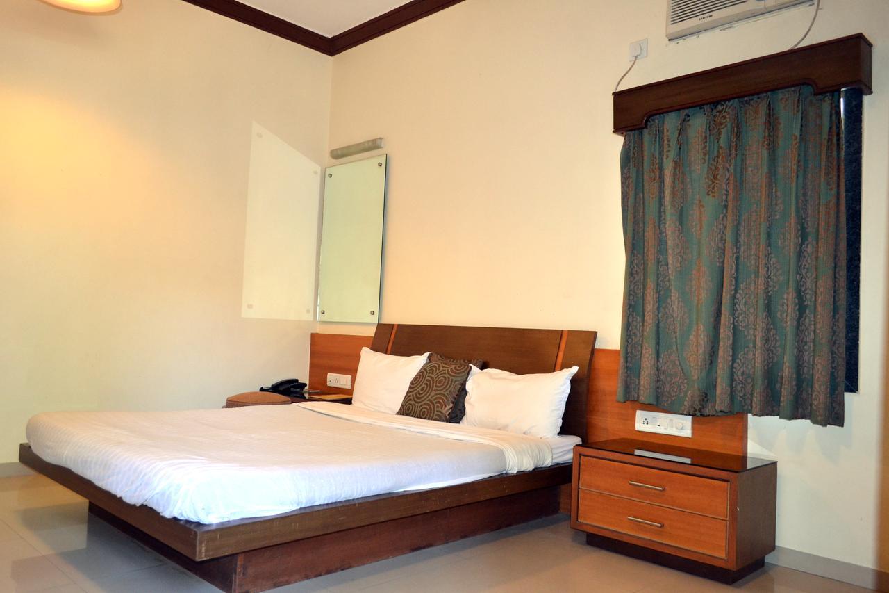 Jaffer Bhai'S Brickland Hotel Panchgani Esterno foto